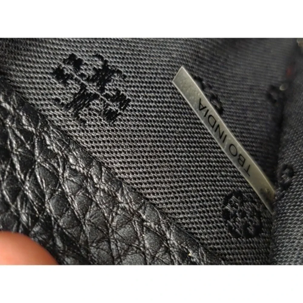 Tory Burch Bombe T Zip Wallet Continental Black Pebbled Leather